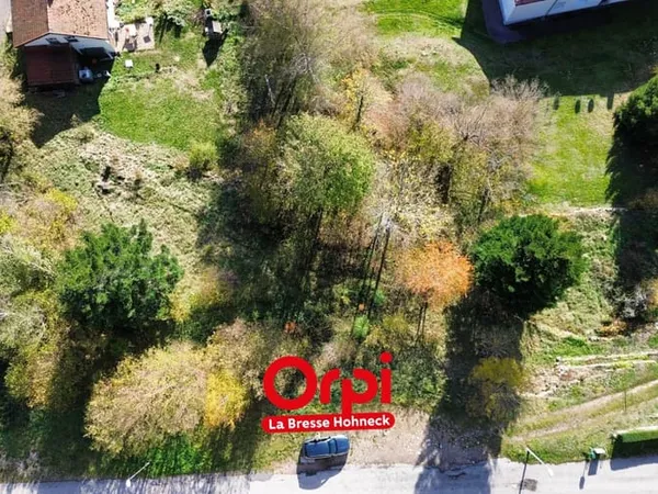 Terrain 714 m²