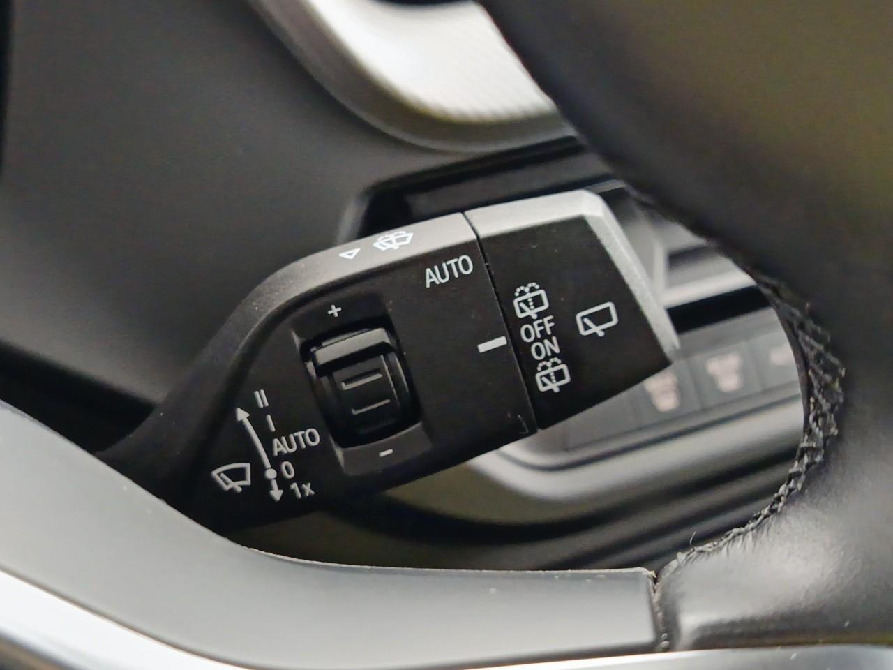 Bmw Serie 1 16i 109 ch dkg7 m sport — photo 23