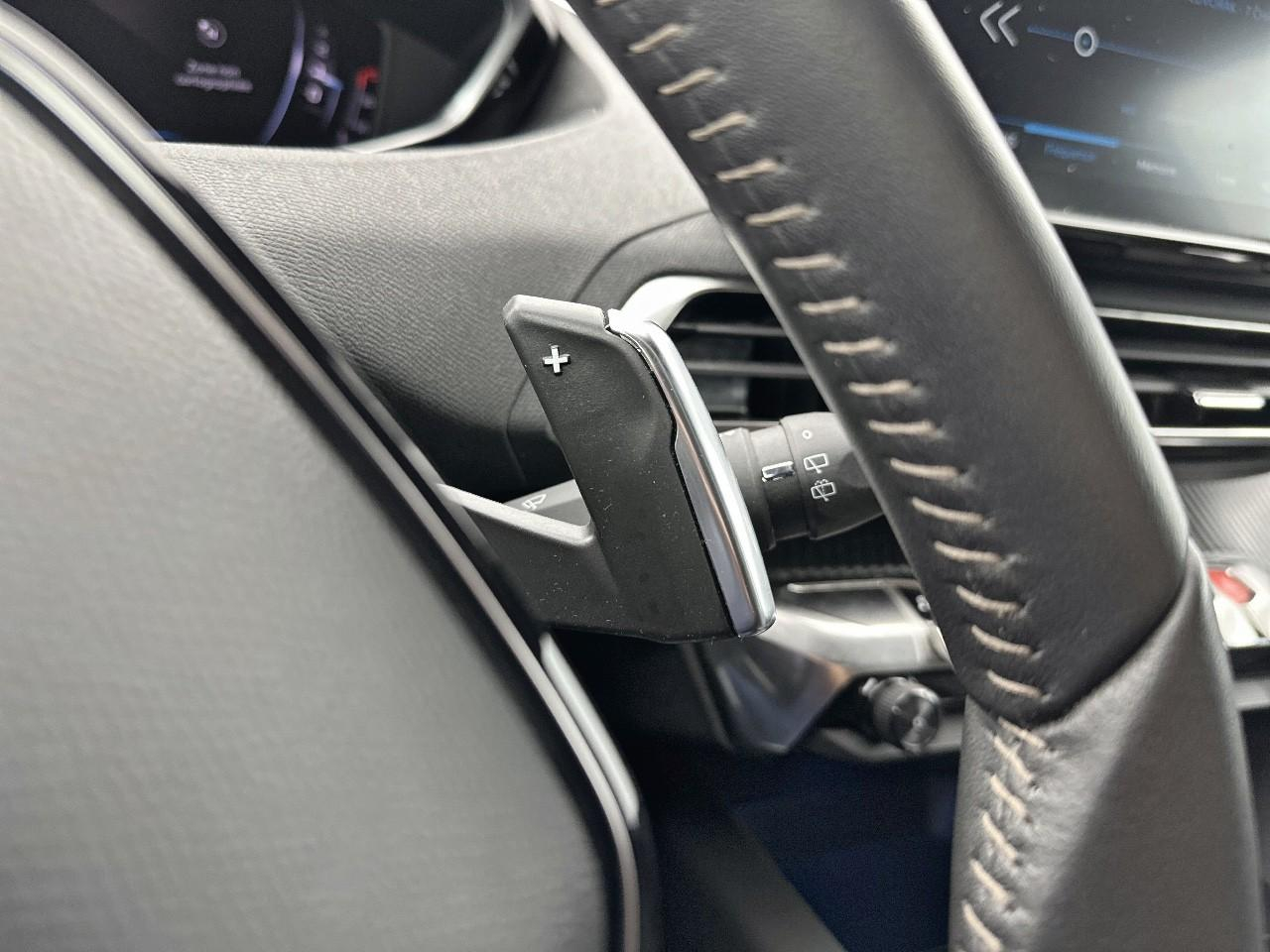 Peugeot 3008 puretech 130ch s&s eat8 allure pack — photo 20