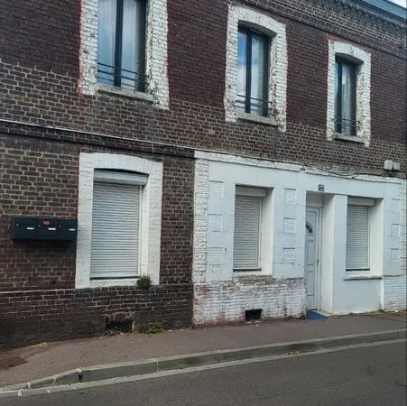 F 2 meublé à louer