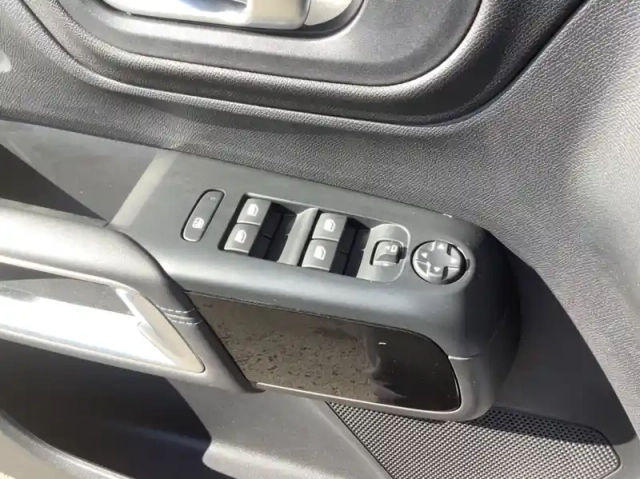 Citroën C5 Aircross hybride 136 e-dcs6 max — photo 20