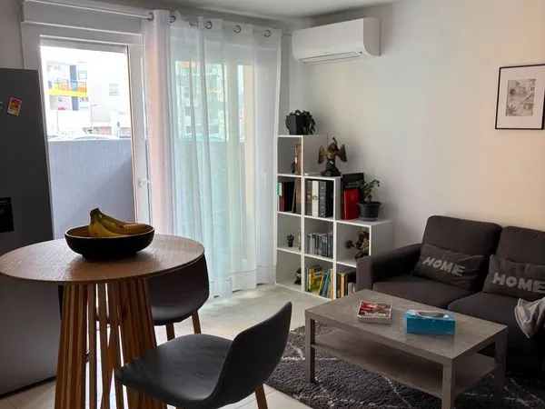 T1 récent 32 m² + loggia 10 m² + cellier
