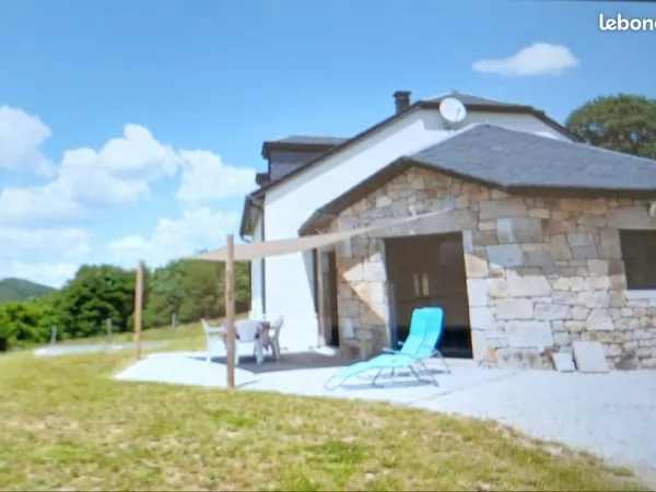 Villa dans hameau