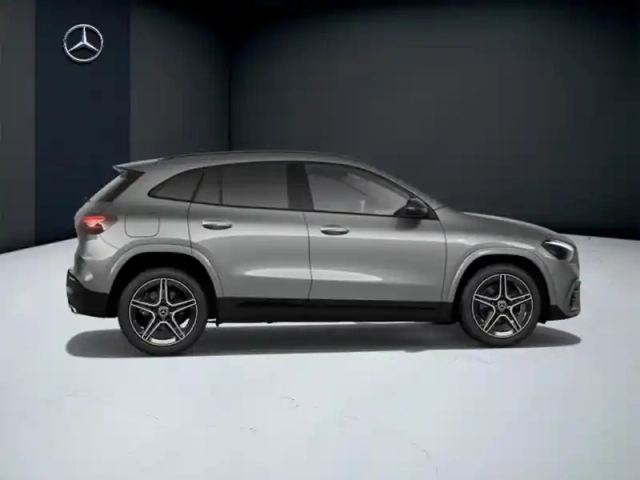 Mercedes Gla 250 e hybrid eq amg line — photo 19