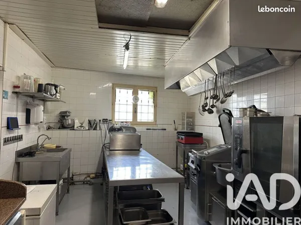 Restaurant 200 m² Saint-Martin-des-Noyers