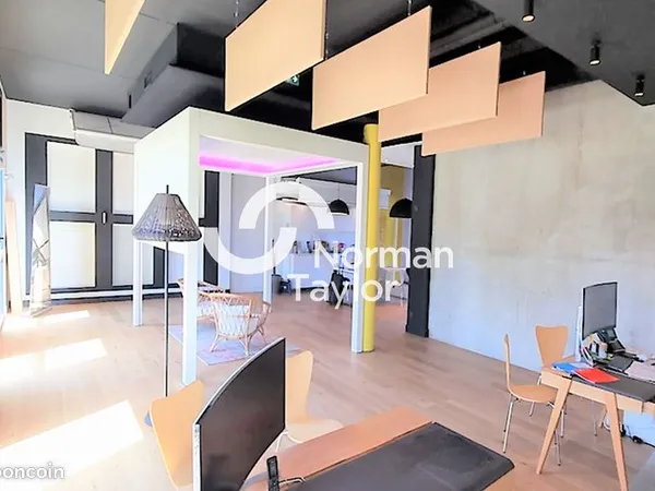 Bureaux 130 m²