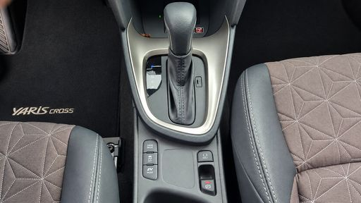 Toyota Yaris Cross 1.5 VVT-i 130 Hybrid E-CVT - Collection – 2025 – 14323 km – Hybride essence – Boîte Automatique — photo 19