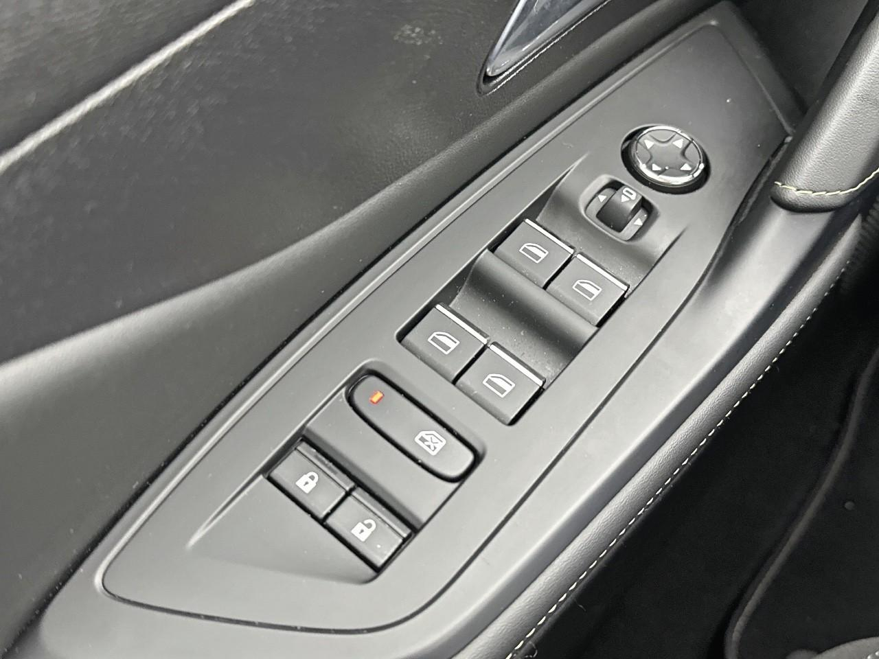 Peugeot 408 puretech 130 ch s&s eat8 gt — photo 15