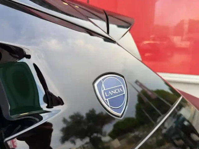 Lancia Ypsilon elettrica 156ch 54kwh lx 4cv (certinergy 6000? déduit) — photo 11