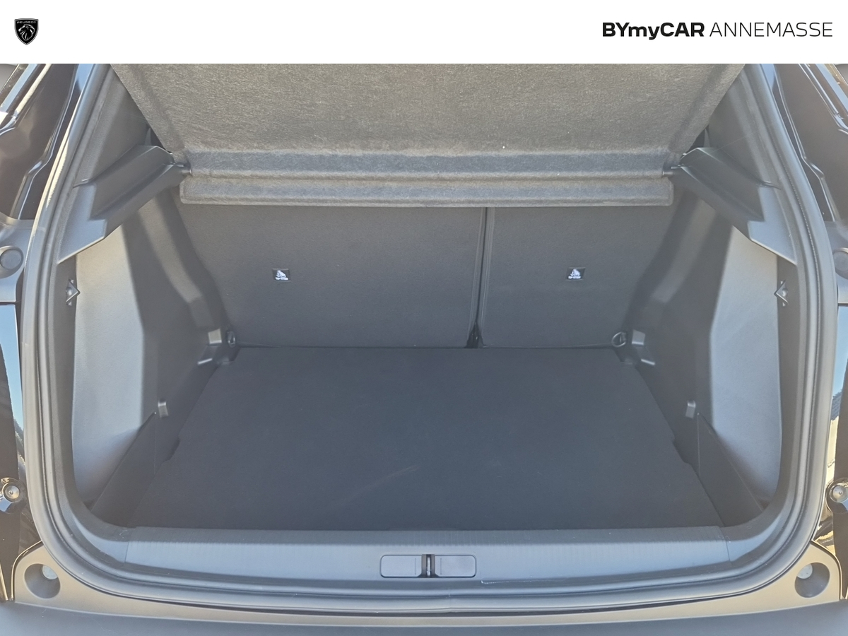 Peugeot 2008 Hybrid 145 e-DCS6 — photo 12