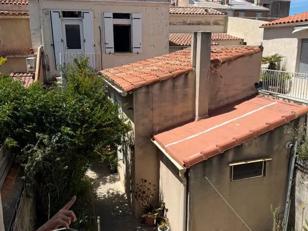Baisse de Prix MARSEILLE 7e - ESPRIT MAISON DE VILLE - 51 M² - 2 CHAMBRES - CALME