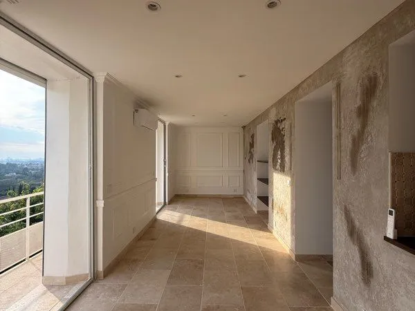 Allauch village — t3 60 m² entièrement rénové à neuf — terrasse & vue panoramique