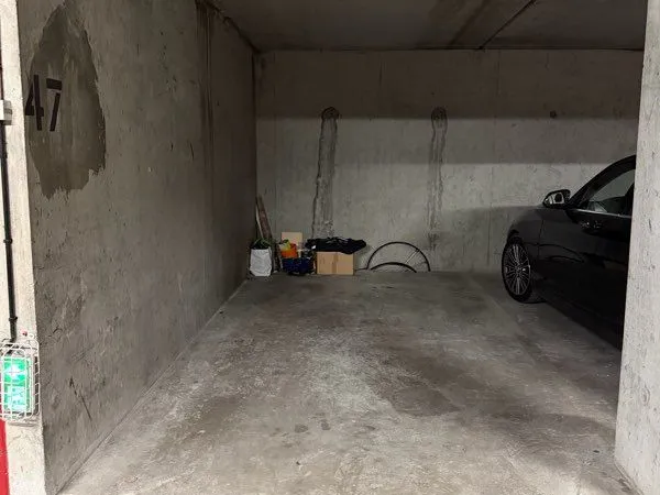 Place de parking sécurisée