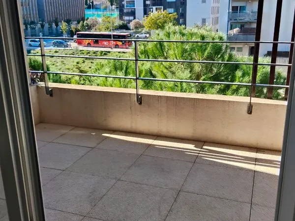 Location t2