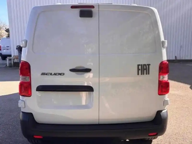 Fiat Scudo fg m 2.2 diesel 180ch pack premium connect automatique — photo 7