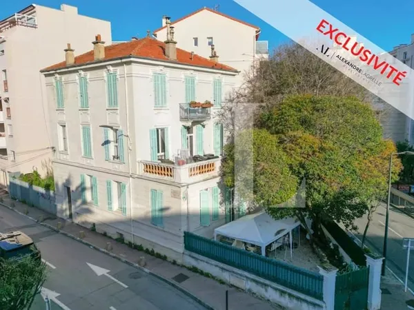IMMEUBLE DE RAPPORT - ANTIBES CENTRE