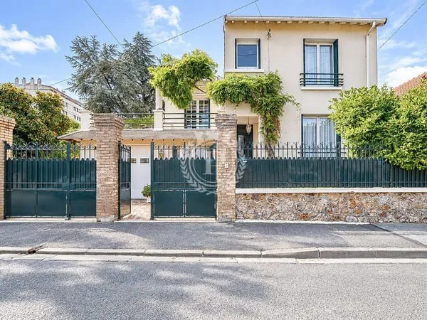 Belle maison familiale - Secteur résidentiel