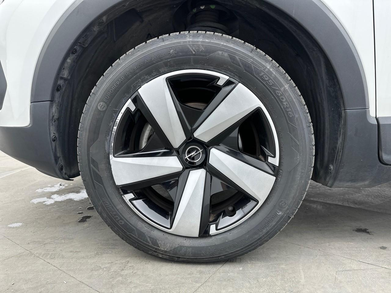 Opel Crossland 1.2 turbo 110 ch bvm6 edition — photo 16