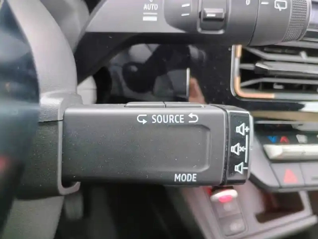 Renault 4 renault  e-tech electrique 150 ch autonomie confort — photo 30