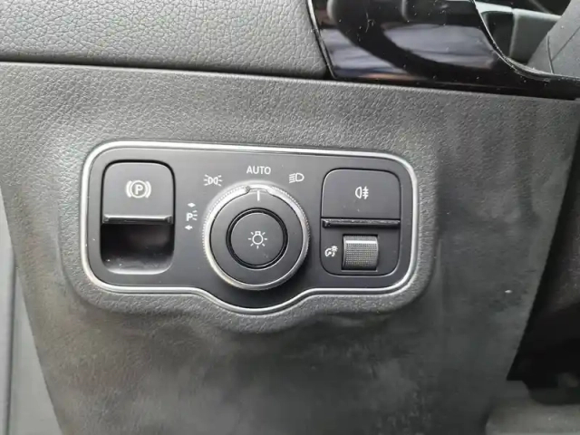 Mercedes Gla 200 d 8g-dct — photo 18