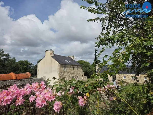 Maison de plain-pied 10 pièces 238 m²