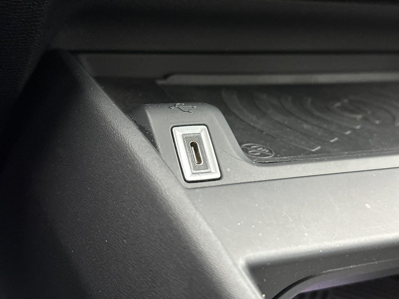 Citroën C4 puretech 130 s&s eat8 shine pack — photo 30