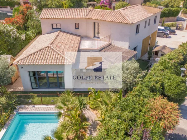 Cavalaire: Villa "neuve" 4 chambres en suite, piscine, au calme