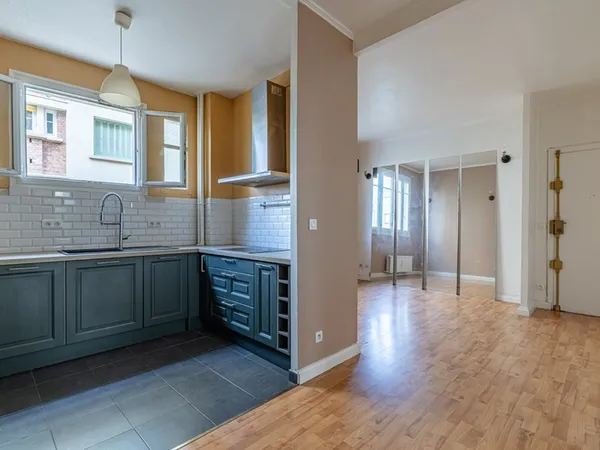 ? Appartement 4 pièces 72m²  2/3 chambres  Calme  Cave  Centre Alfortville 94140