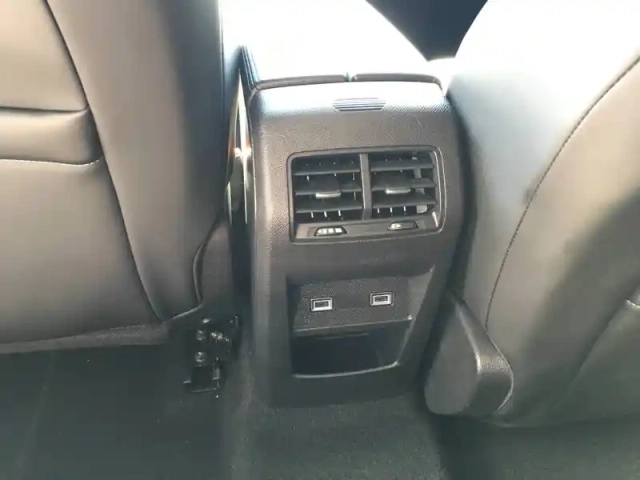 Peugeot 408 puretech 130 ch s&amp;s eat8 — photo 13