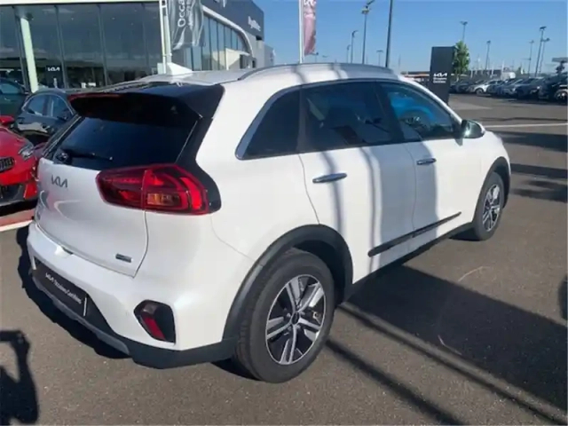 Kia Niro 1.6 gdi hybride rechargeable 141 ch dct6 — photo 5