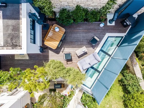 Boulogne Nord - Maison contemporaine avec cours pavée végétalisée et rooftop