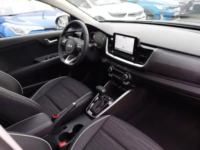 Kia Stonic 1.0 t-gdi 100 ch dct7 — photo 80