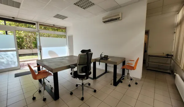Bureau 2 pièces 45 m²