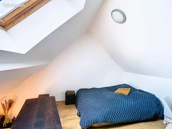 Charmante maison de bourg au pied de la forteresse