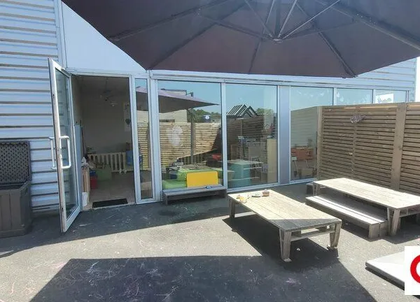 Local commercial 83 m²