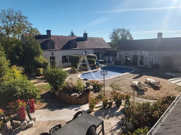 Maison 6 pièces 250 m²