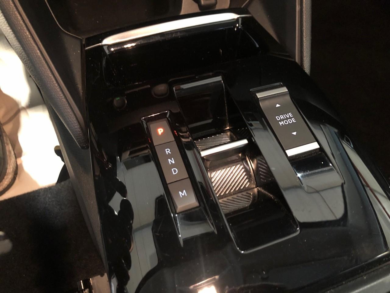 Citroën C4 hybride 136 e-dcs6 plus — photo 28