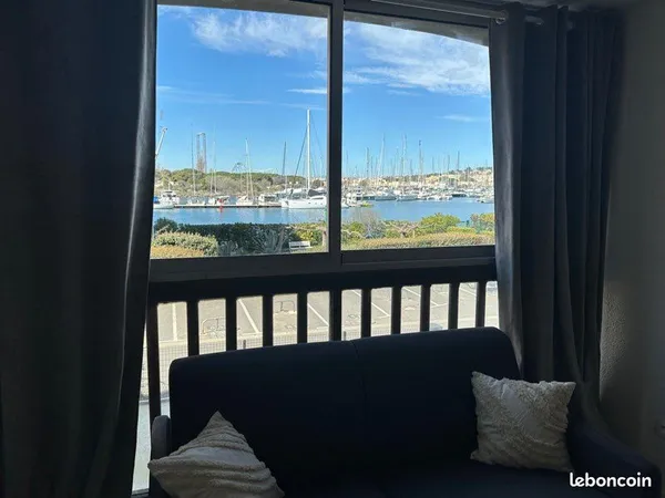 Appartement T2 de 22 m² - Vue mer - Résidence avec piscine - Vendu meublé - Investissement locatif