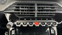 Peugeot 208 1.2 PureTech 100ch S&S Allure — photo 19