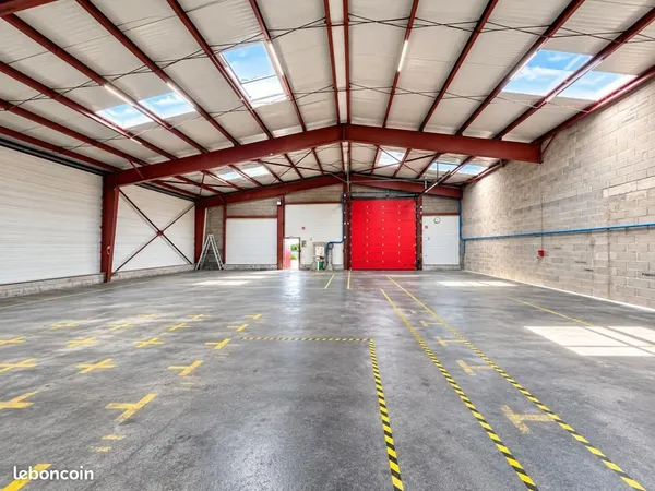 Local d'activité 342 m²