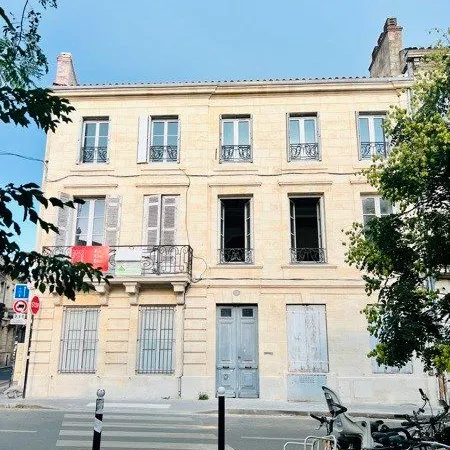 Bureau 30 m²
