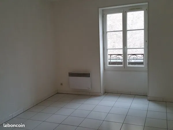 F2 49 m2 centre ville corbeil essonnes
