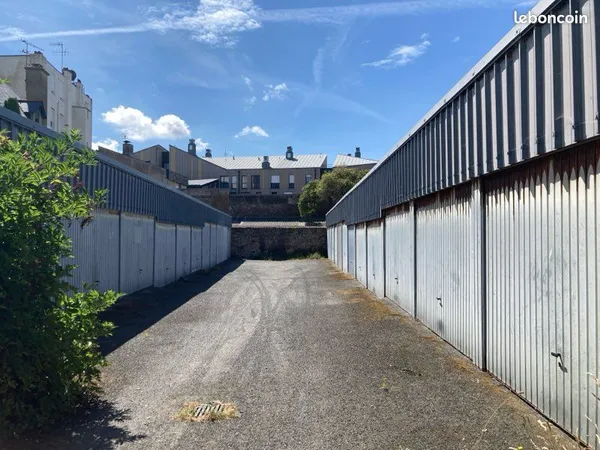Stationnement Location Saint-Malo 15m² 130€