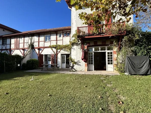 Appartement de plain pied avec jardin privatif