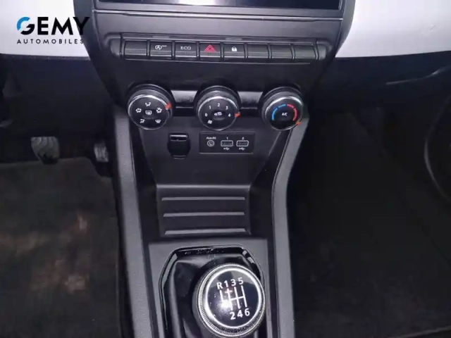 Renault Clio tce 90 — photo 56