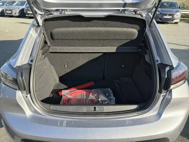Peugeot 208 electrique 50 kwh 136ch — photo 26