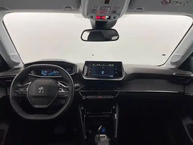 Peugeot 208 electrique 50 kwh 136ch — photo 30