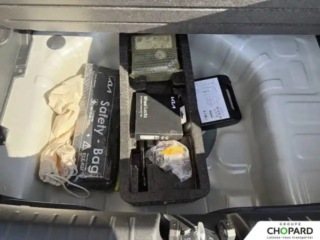 Kia Stonic 1.0 t-gdi 100 ch dct7 — photo 81