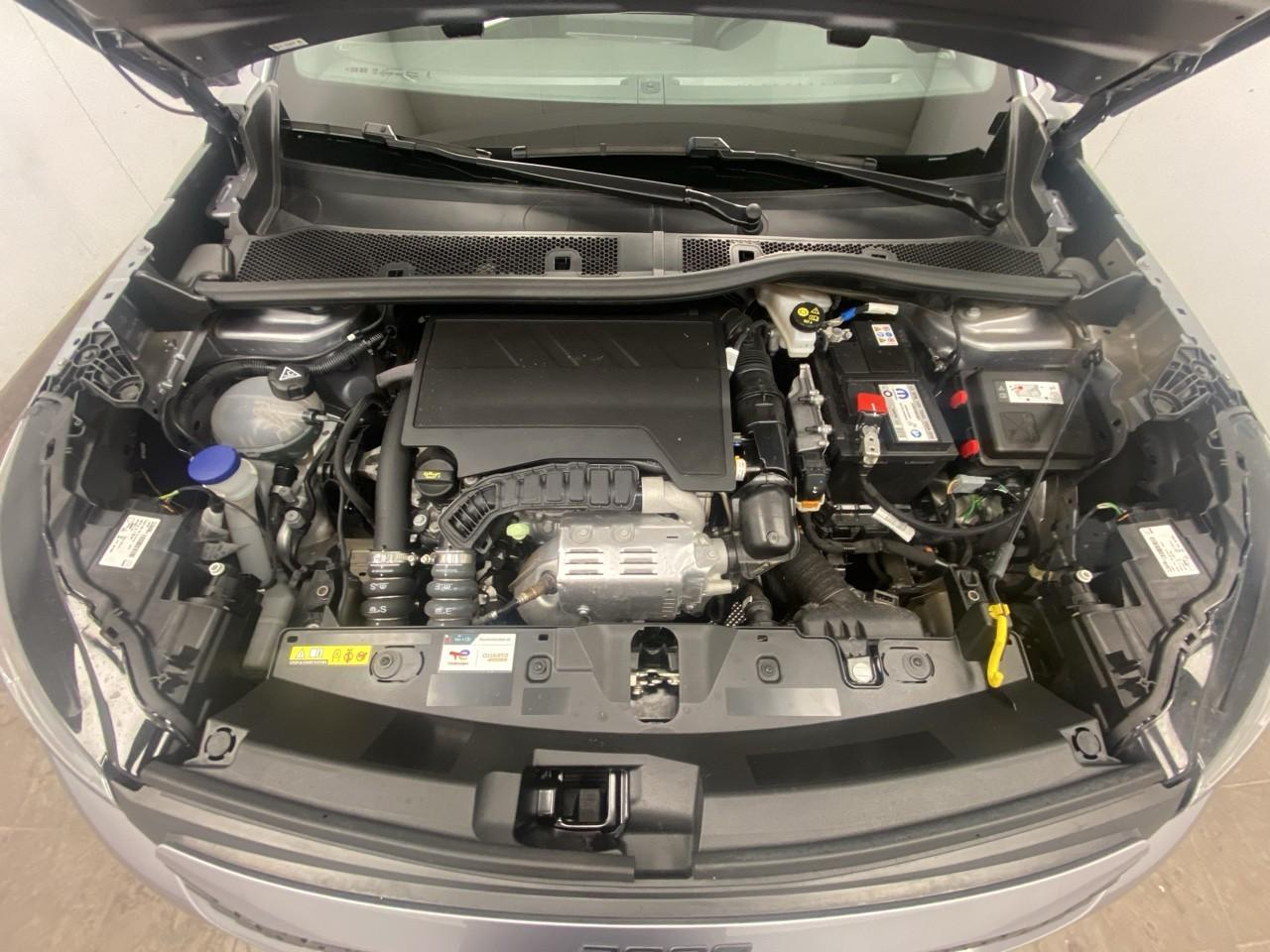 Peugeot 2008 100 s&s bvm6 style — photo 14
