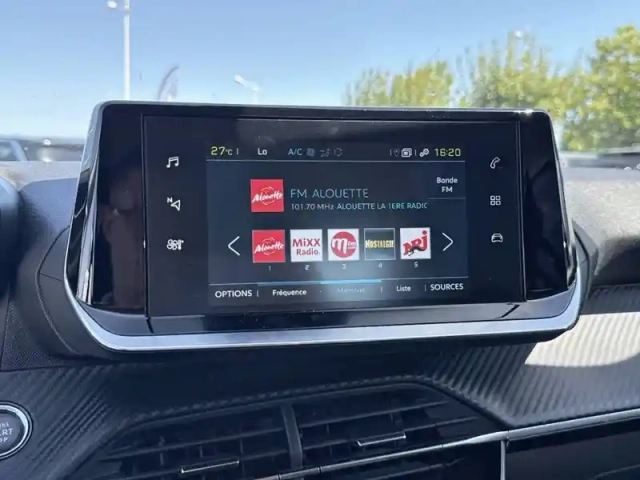 Peugeot 208 electrique 50 kwh 136ch — photo 24